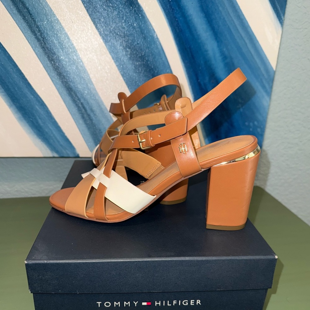 Tommy Hillfiger Sandals Brown/White/Tan 3" Block Heel Womens Size 8.5M